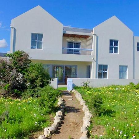 Perfect 10 - 10 To 13 Sleeper Luxury Holiday Home Breakage Deposit Of R2500 Per Weekend Lease Лангебан Екстер'єр фото