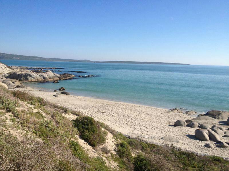 Perfect 10 - 10 To 13 Sleeper Luxury Holiday Home Breakage Deposit Of R2500 Per Weekend Lease Лангебан Екстер'єр фото